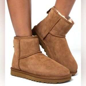 Ugg Classic Mini Boots Size 9